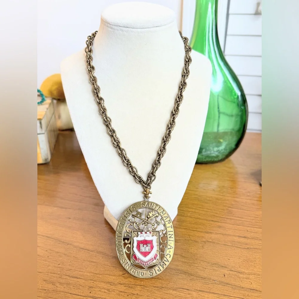 Vintage Vatican Religious Medallion Pendant Necklace Large Crest Chain - Picture 2 of 8